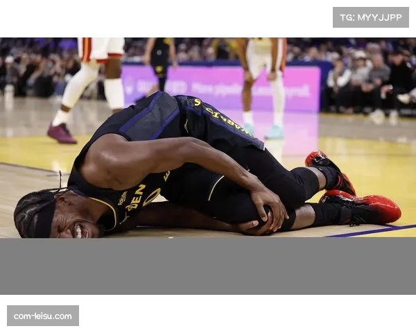 阿方索戴维斯右膝前交叉韧带撕裂 拜仁左路攻防体系受重创